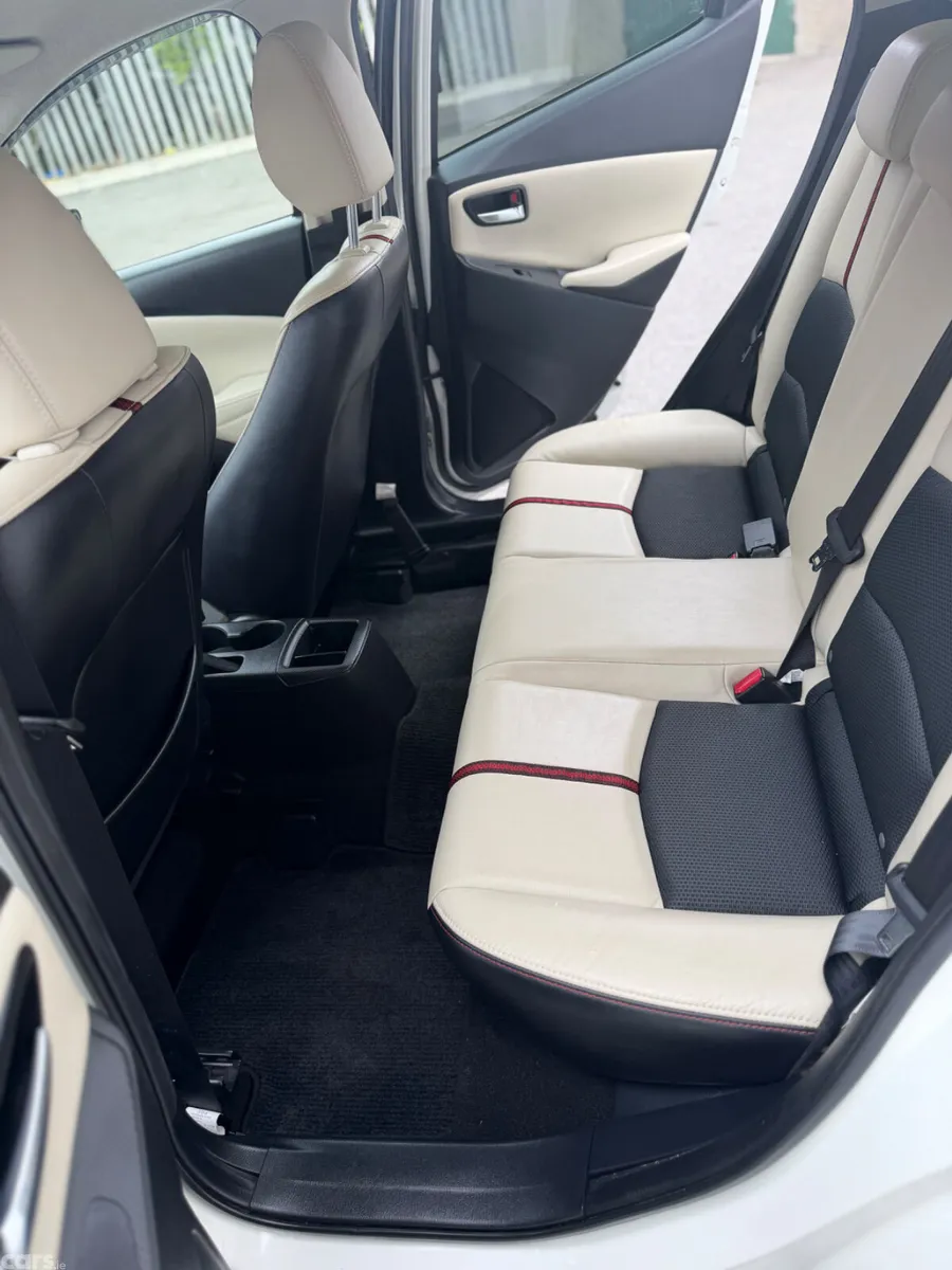 Mazda Demio MPV, Petrol, 2015, White