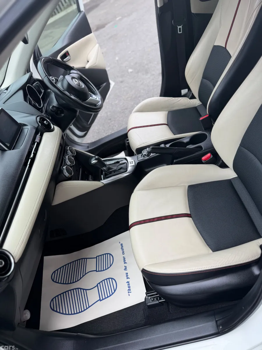 Mazda Demio MPV, Petrol, 2015, White