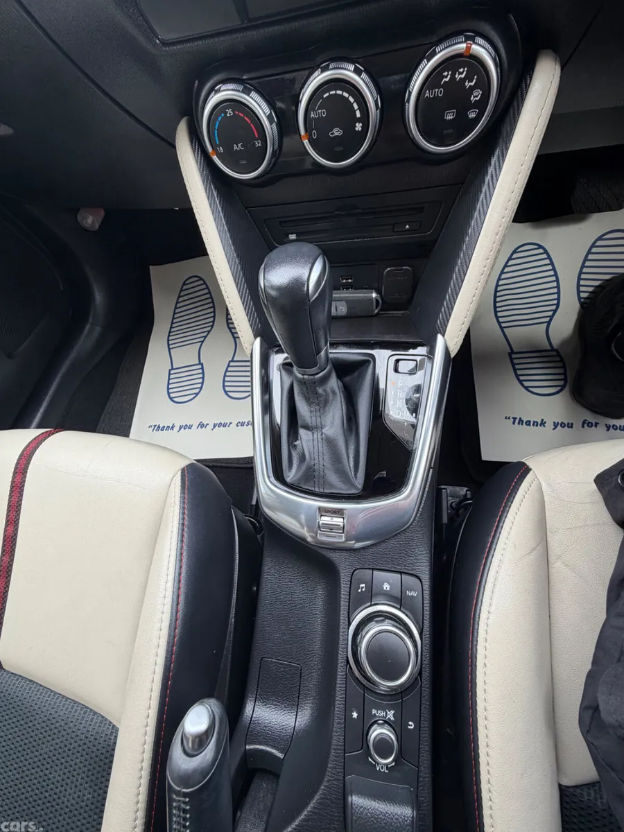 Mazda Demio MPV, Petrol, 2015, White