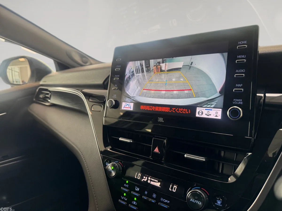 Toyota Camry Saloon, Petrol Hybrid, 2021, White