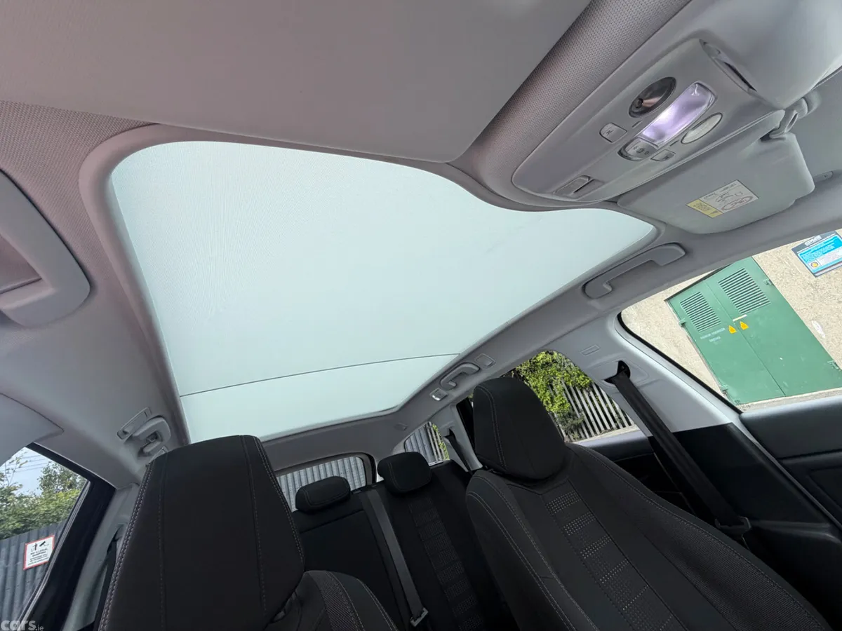 Peugeot 308 Estate, Petrol, 2017, White