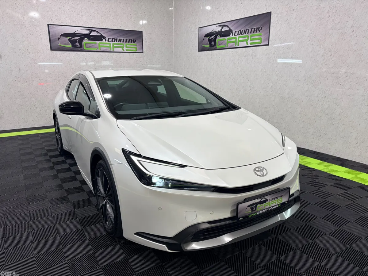 Toyota Prius Hatchback, Petrol Hybrid, 2023, White