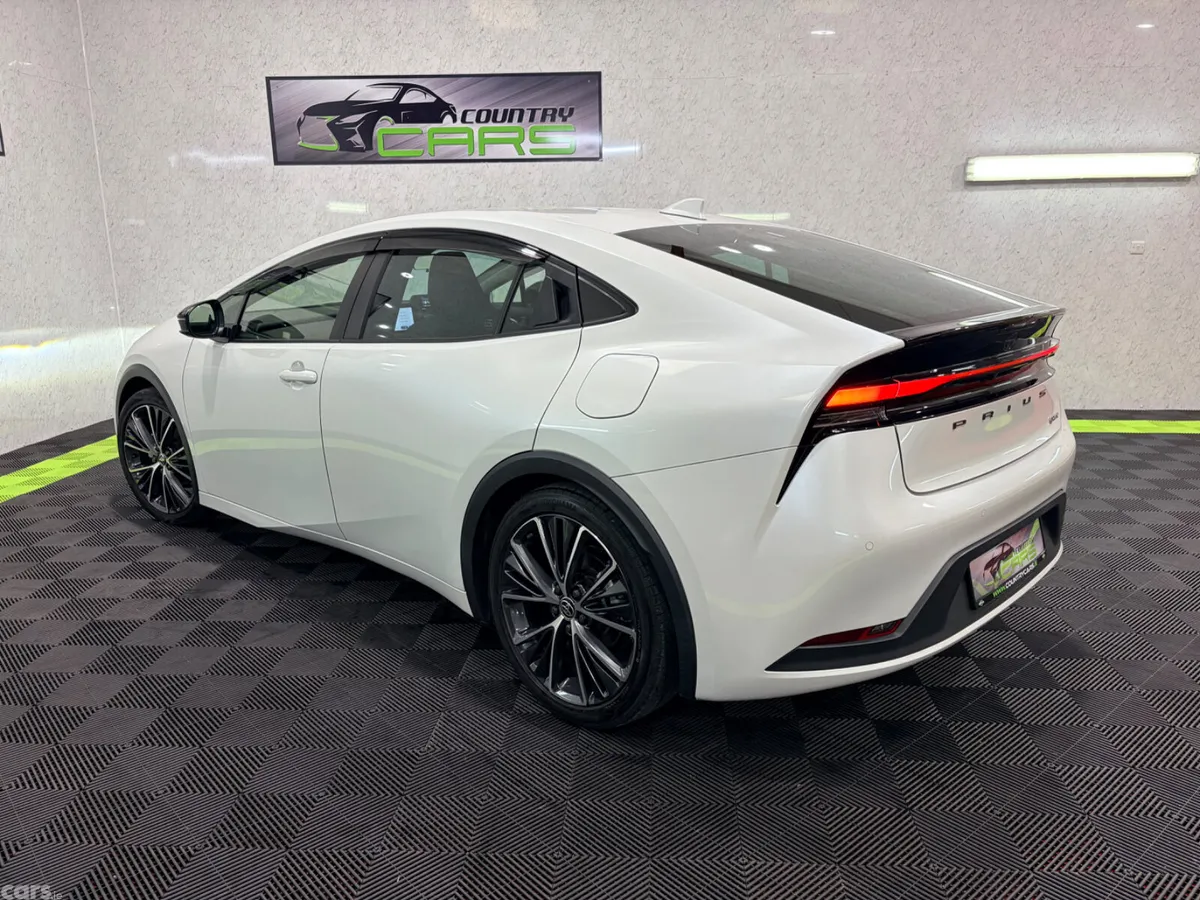 Toyota Prius Hatchback, Petrol Hybrid, 2023, White
