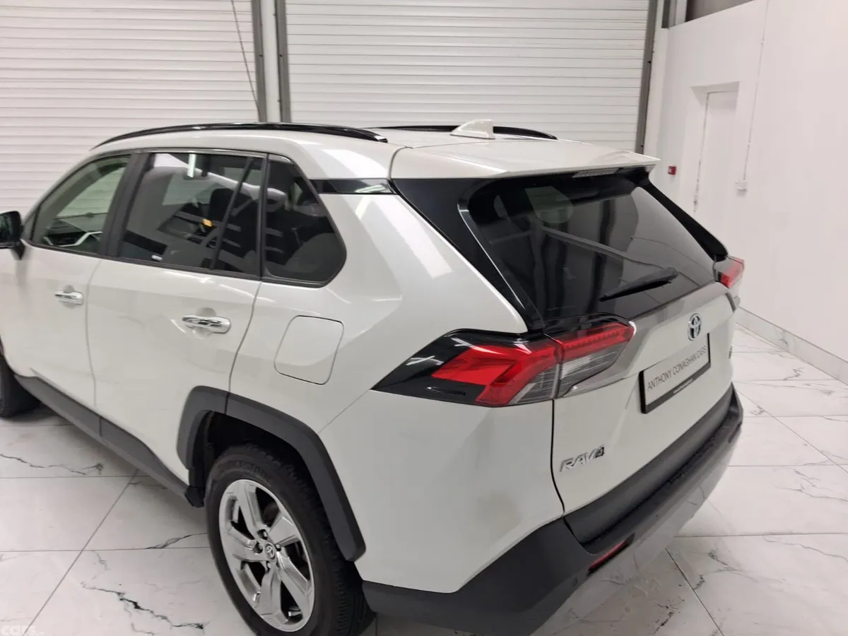Toyota RAV4 Estate, Petrol Hybrid, 2021, White