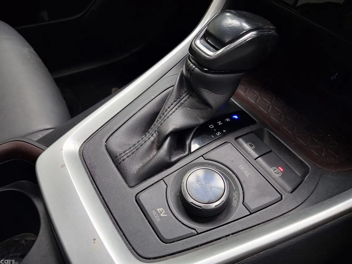 Toyota RAV4 Estate, Petrol Hybrid, 2021, White
