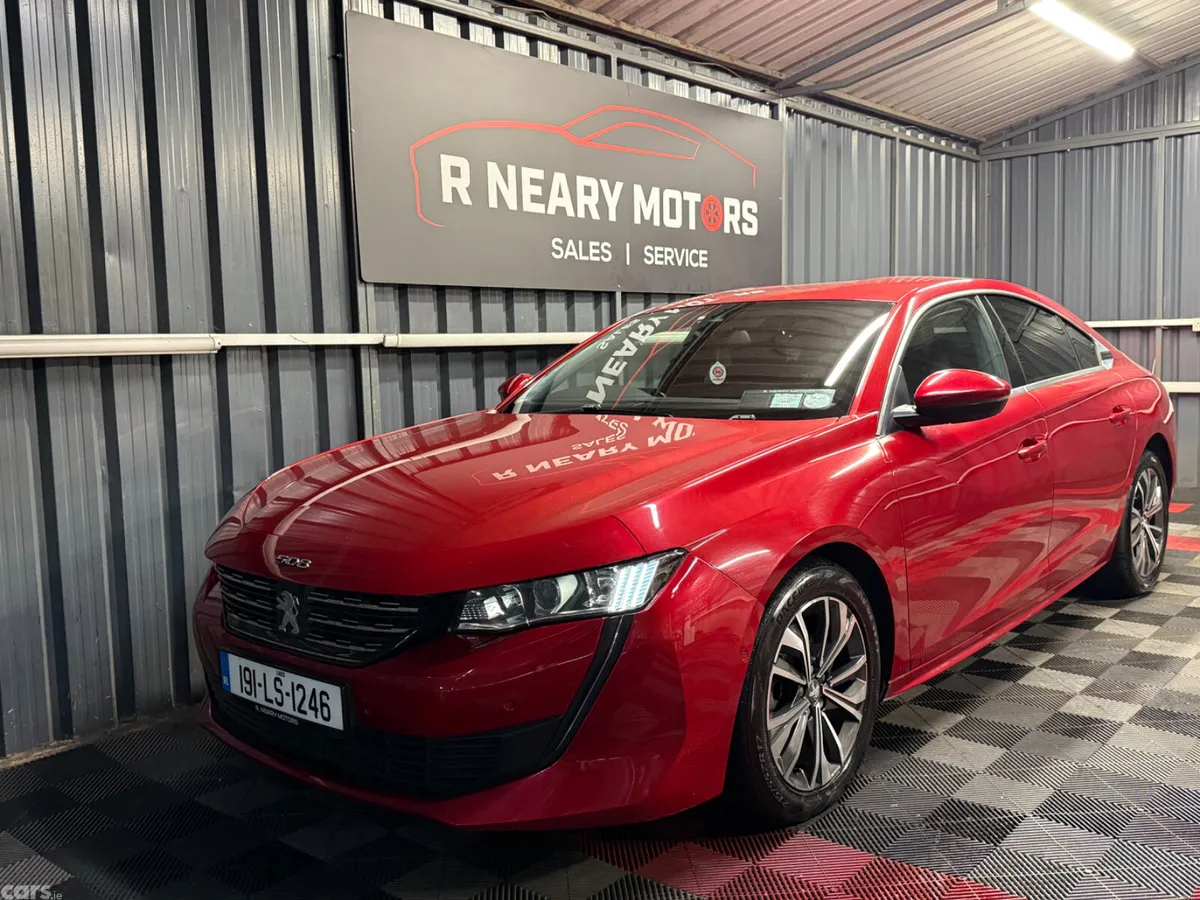 Peugeot 508 Hatchback, Diesel, 2019, Red