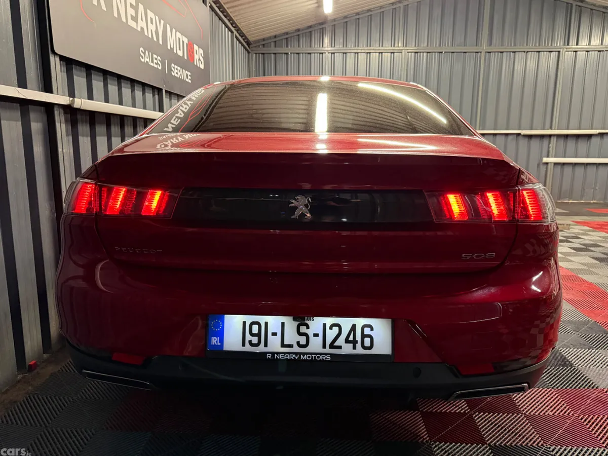 Peugeot 508 Hatchback, Diesel, 2019, Red