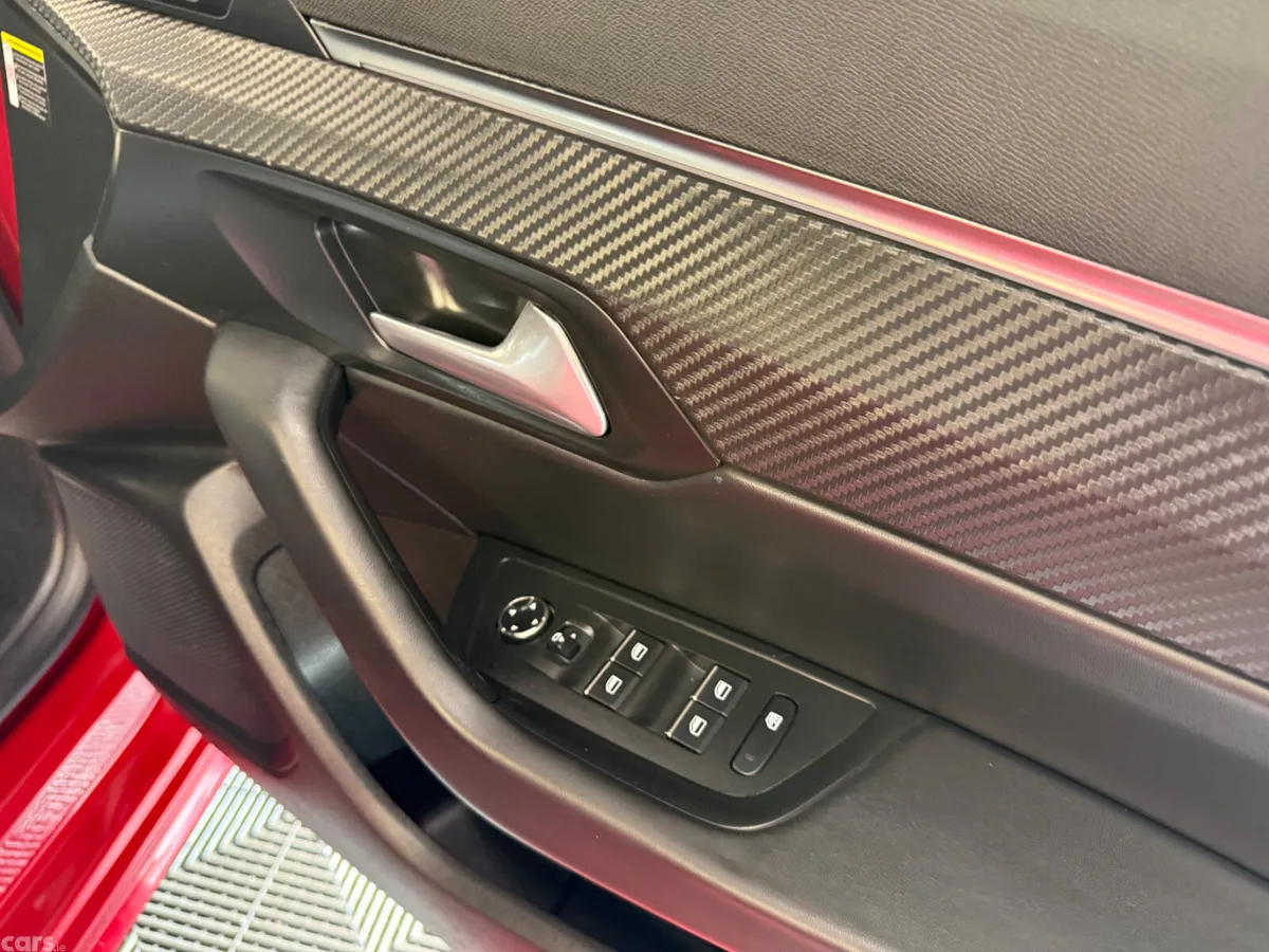 Peugeot 508 Hatchback, Diesel, 2019, Red