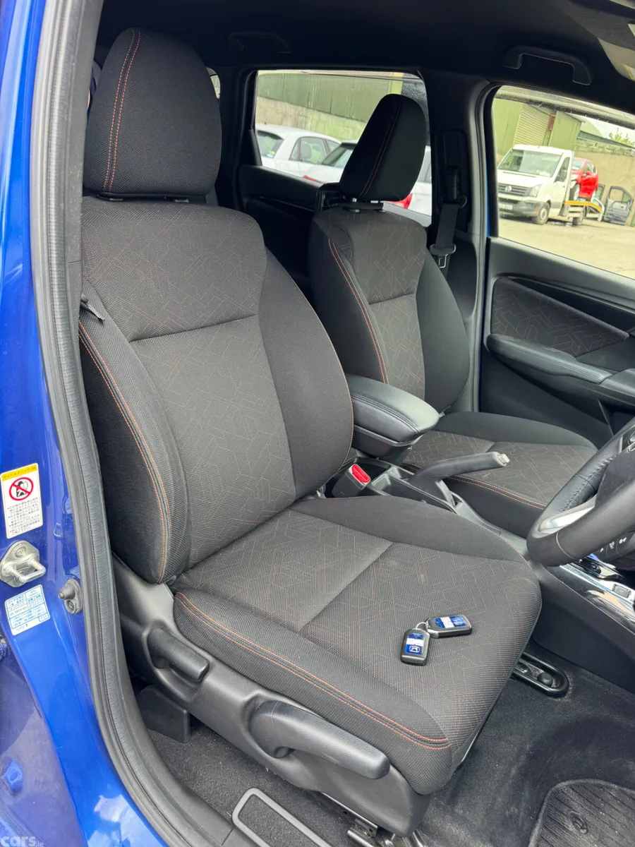 Honda Fit Hatchback, Petrol Hybrid, 2014, Blue