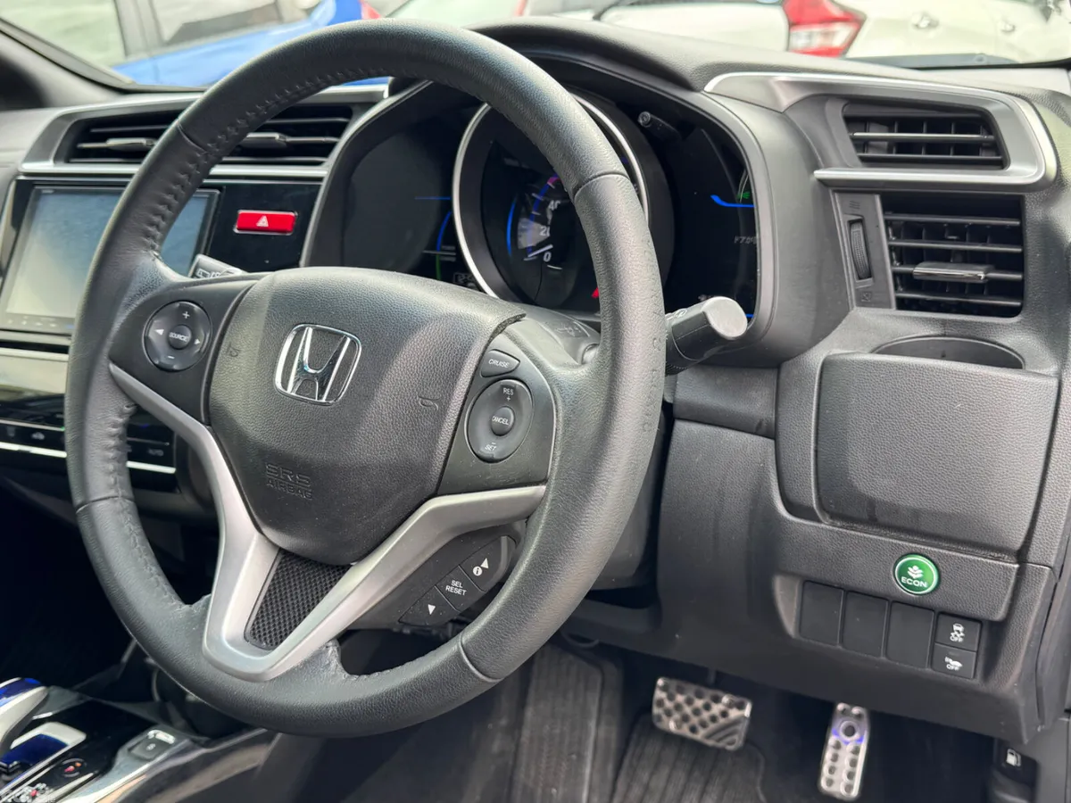 Honda Fit Hatchback, Petrol Hybrid, 2014, Blue