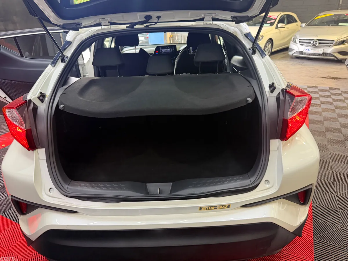 Toyota C-HR Van, Petrol Hybrid, 2018, White
