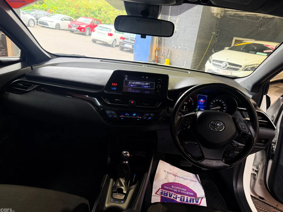 Toyota C-HR Van, Petrol Hybrid, 2018, White