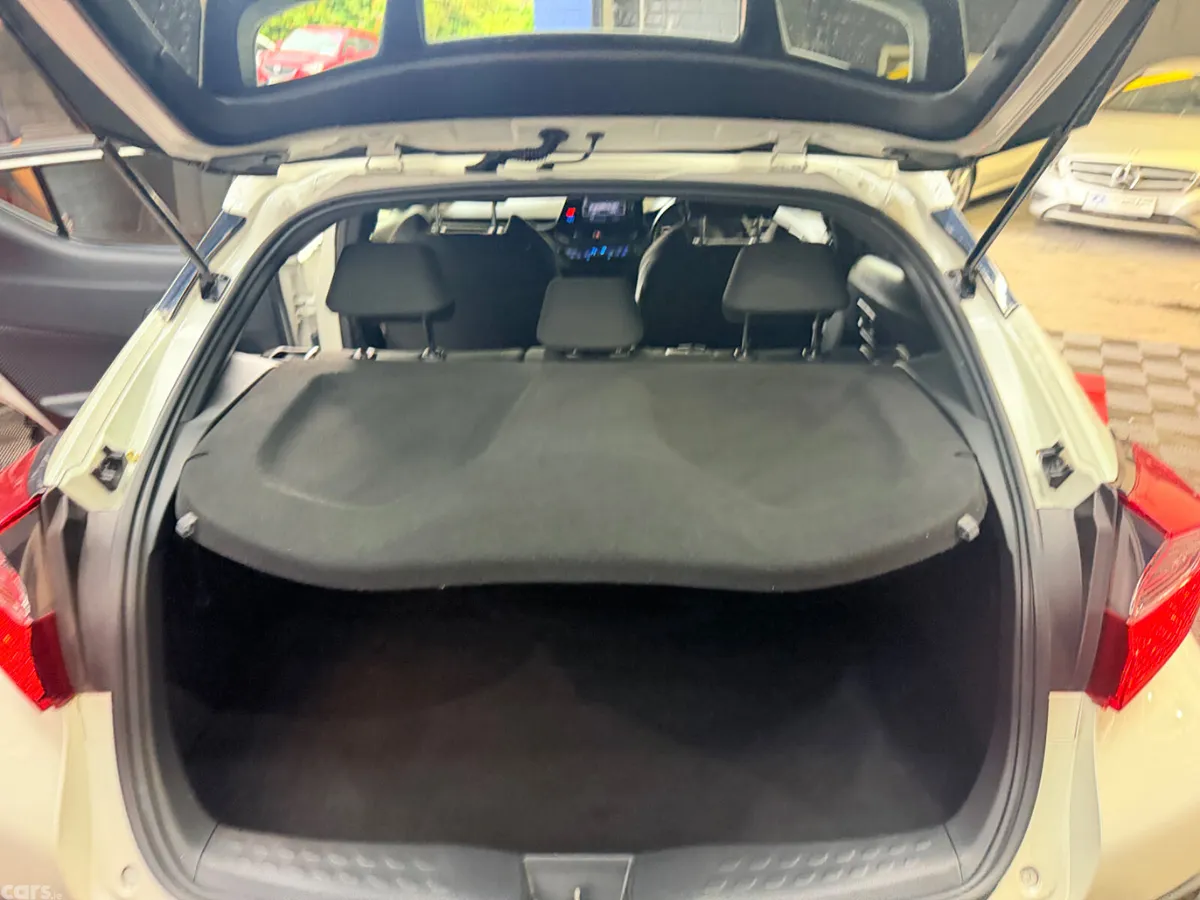 Toyota C-HR Van, Petrol Hybrid, 2018, White