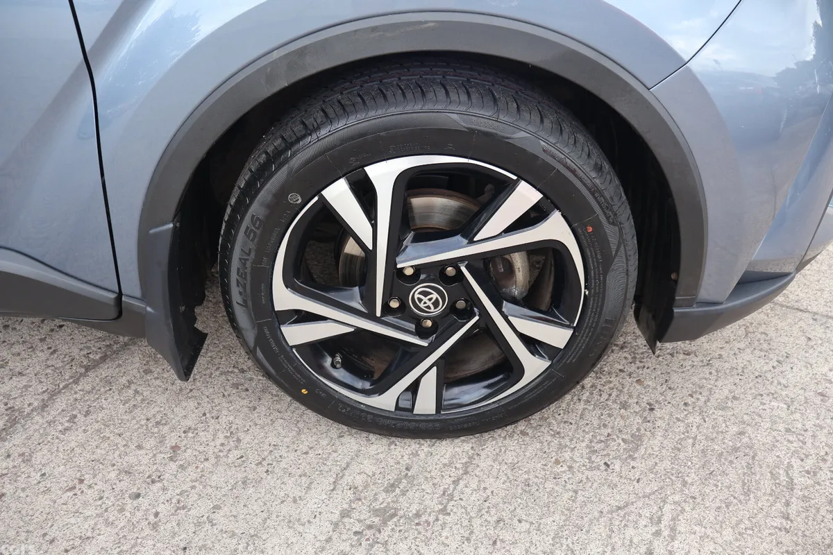 Toyota C-HR Hatchback, Petrol Hybrid, 2022, Grey