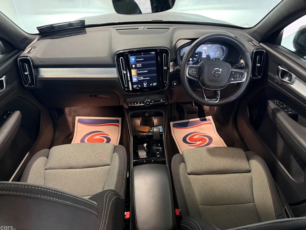 Volvo XC40 Estate, Petrol Plug-in Hybrid, 2023, Black