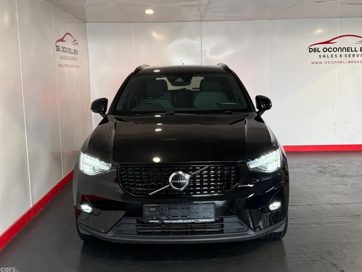 Volvo XC40 Estate, Petrol Plug-in Hybrid, 2023, Black