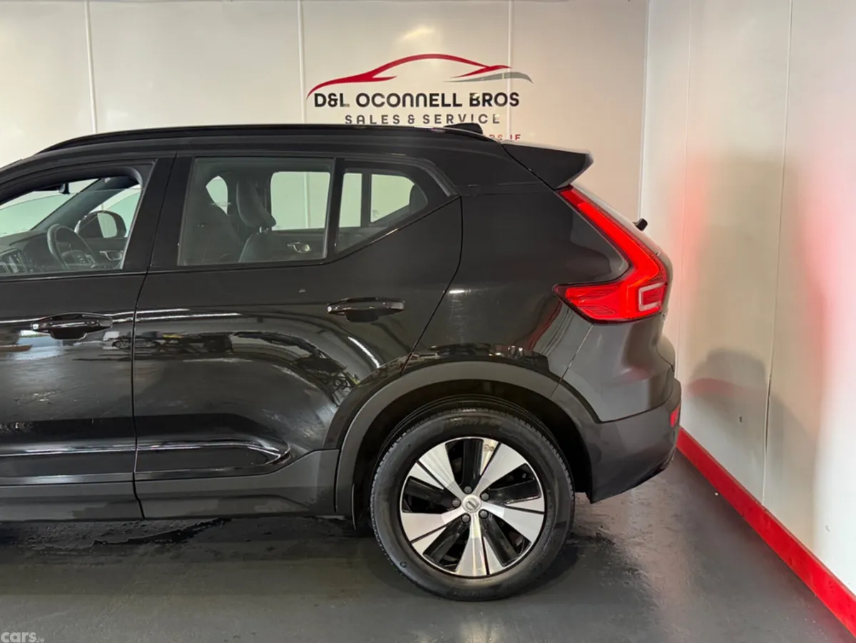 Volvo XC40 Estate, Petrol Plug-in Hybrid, 2023, Black