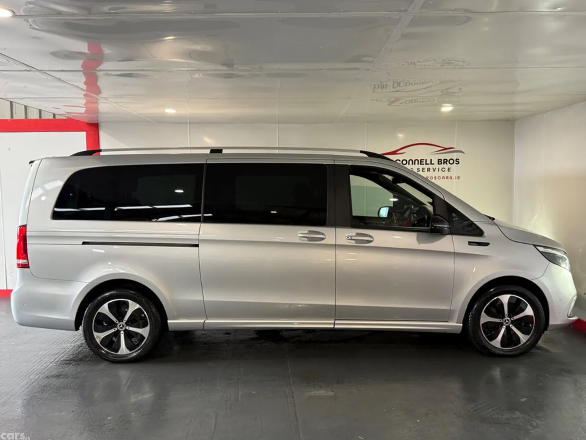 Mercedes-Benz EQV MPV, Electric, 2022, Silver