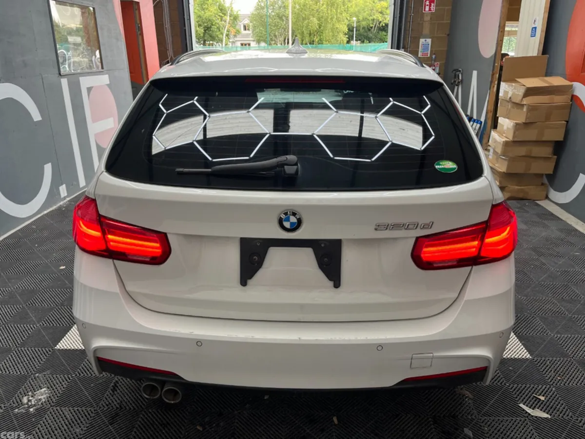 BMW 3-Series Estate, Diesel, 2019, White