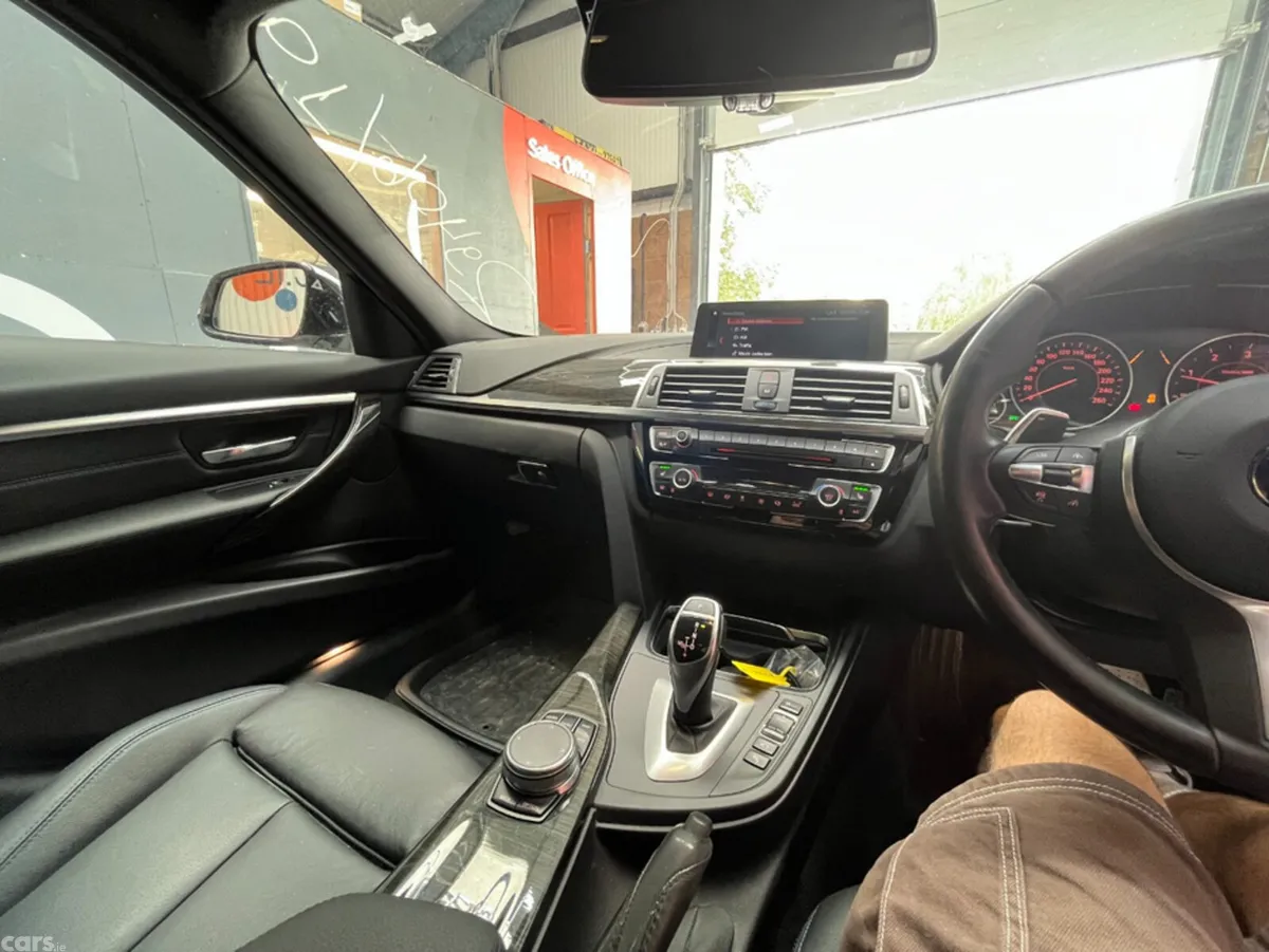 BMW 3-Series Estate, Diesel, 2019, White