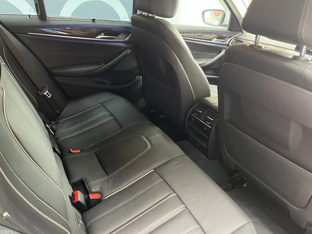 BMW 3-Series Estate, Diesel, 2019, Silver