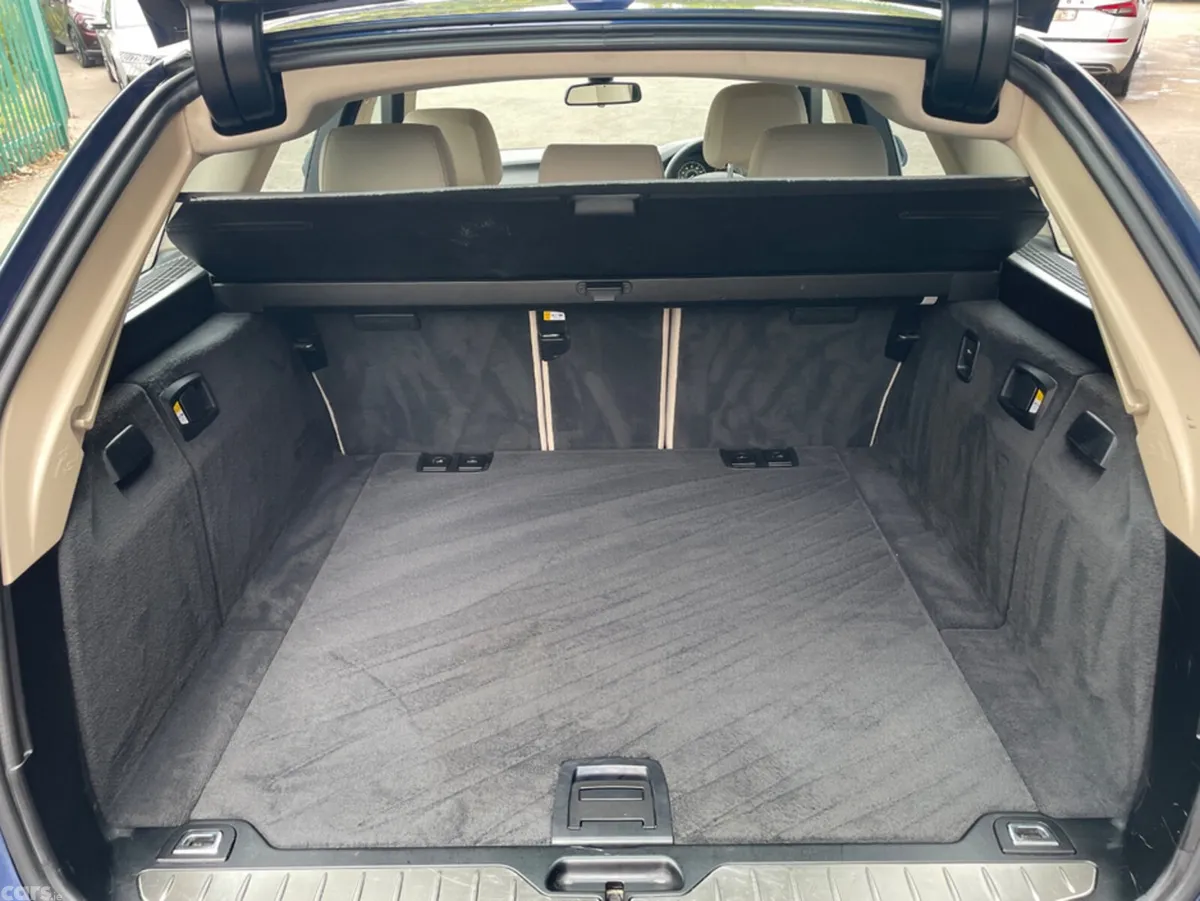BMW 5-Series Estate, Diesel, 2016, Blue