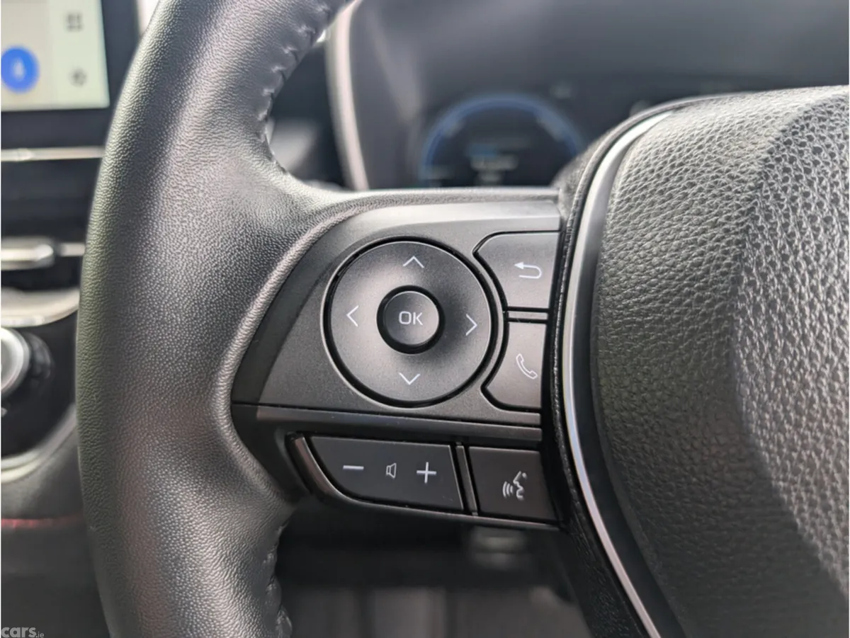 Toyota Corolla Hatchback, Petrol Hybrid, 2025, White