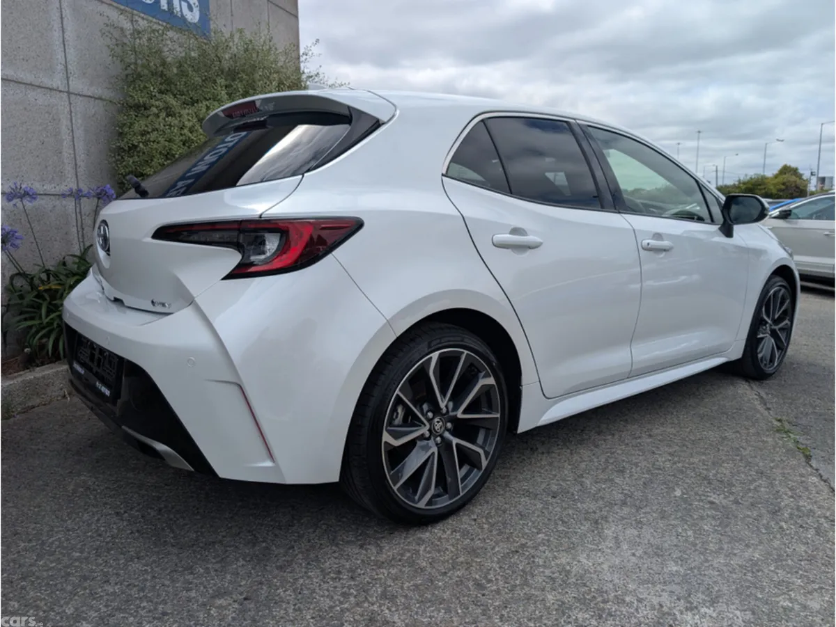 Toyota Corolla Hatchback, Petrol Hybrid, 2025, White