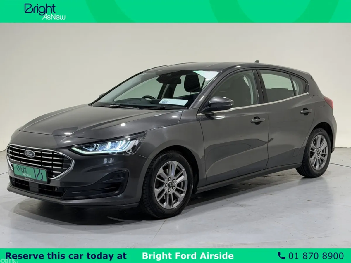 Ford Focus Hatchback, Diesel, 2023, Grey