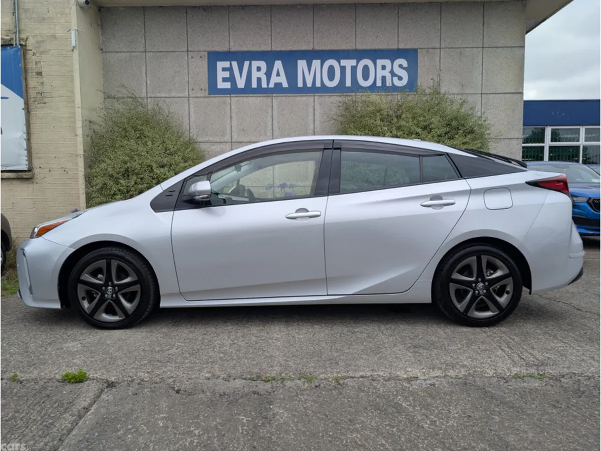 Toyota Prius Saloon, Petrol Hybrid, 2020, Silver