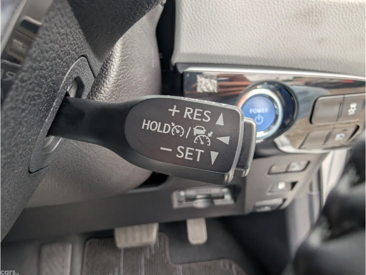 Toyota Prius Saloon, Petrol Hybrid, 2020, Silver