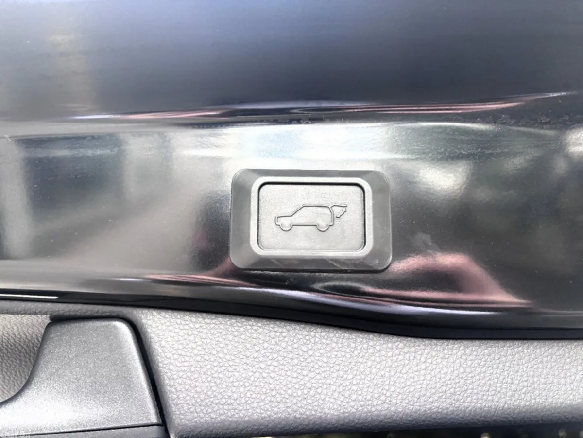 Toyota RAV4 SUV, Petrol Hybrid, 2020, Black
