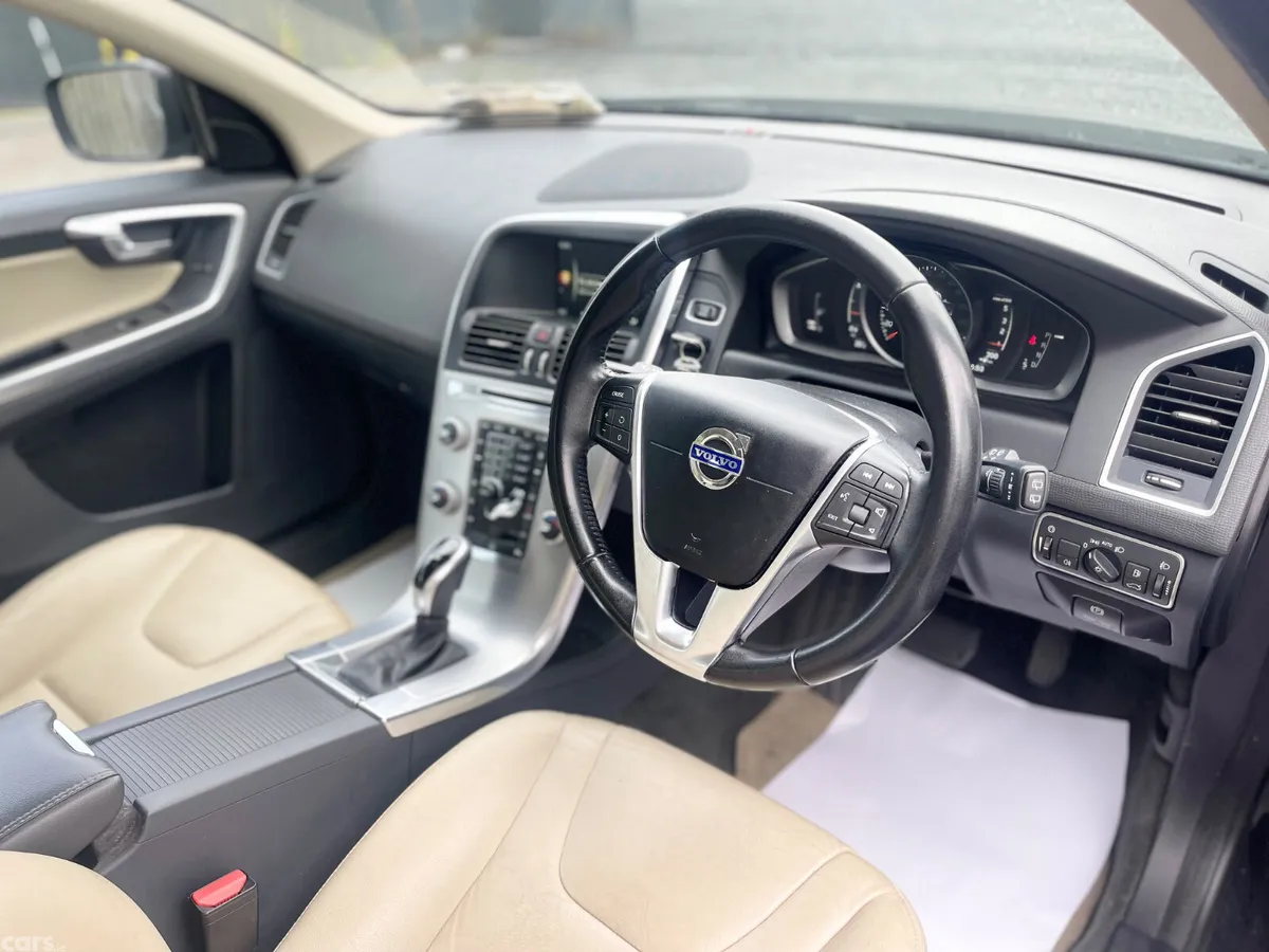 Volvo XC60 SUV, Diesel, 2017, Blue
