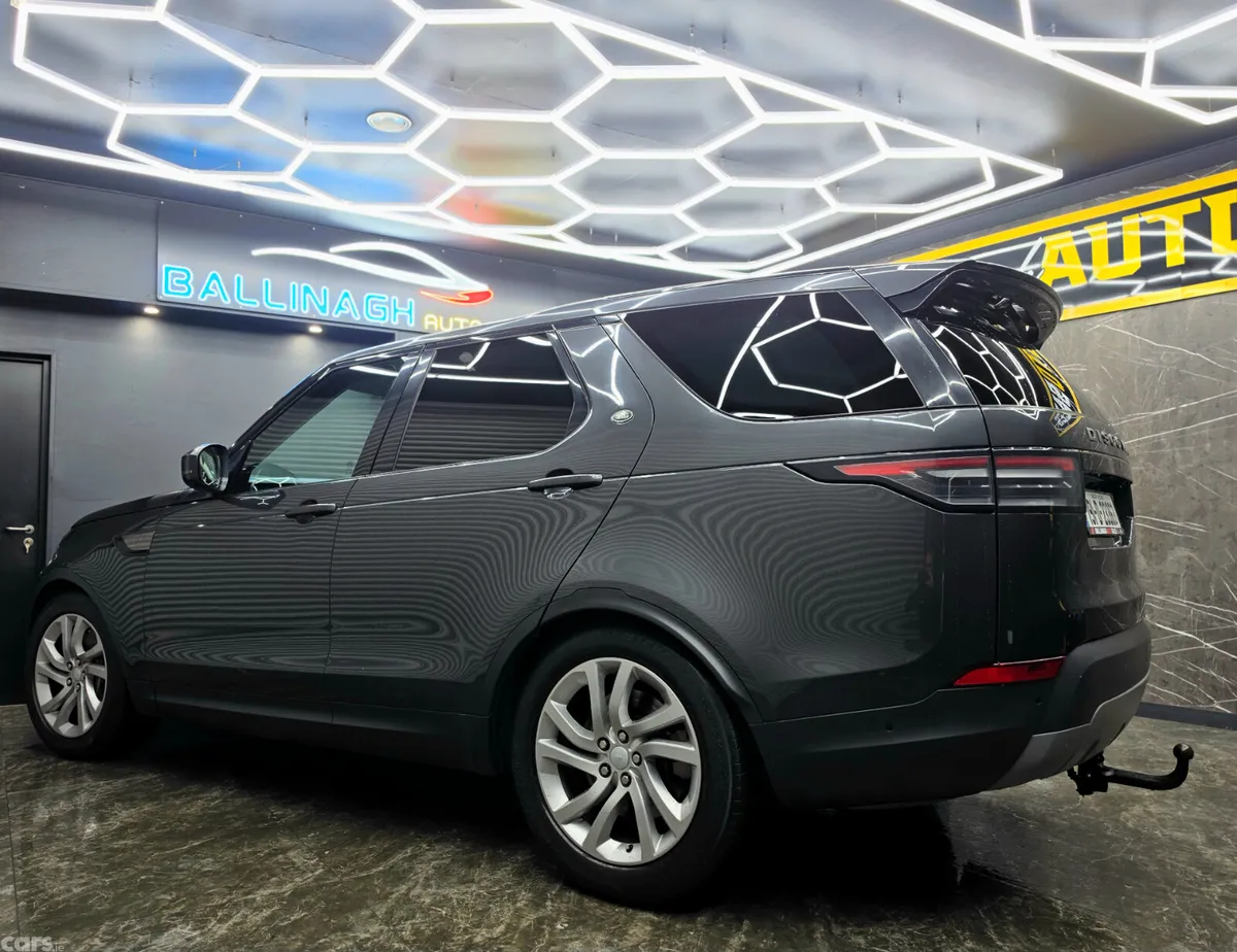 Land Rover Discovery SUV, Diesel, 2019, Grey