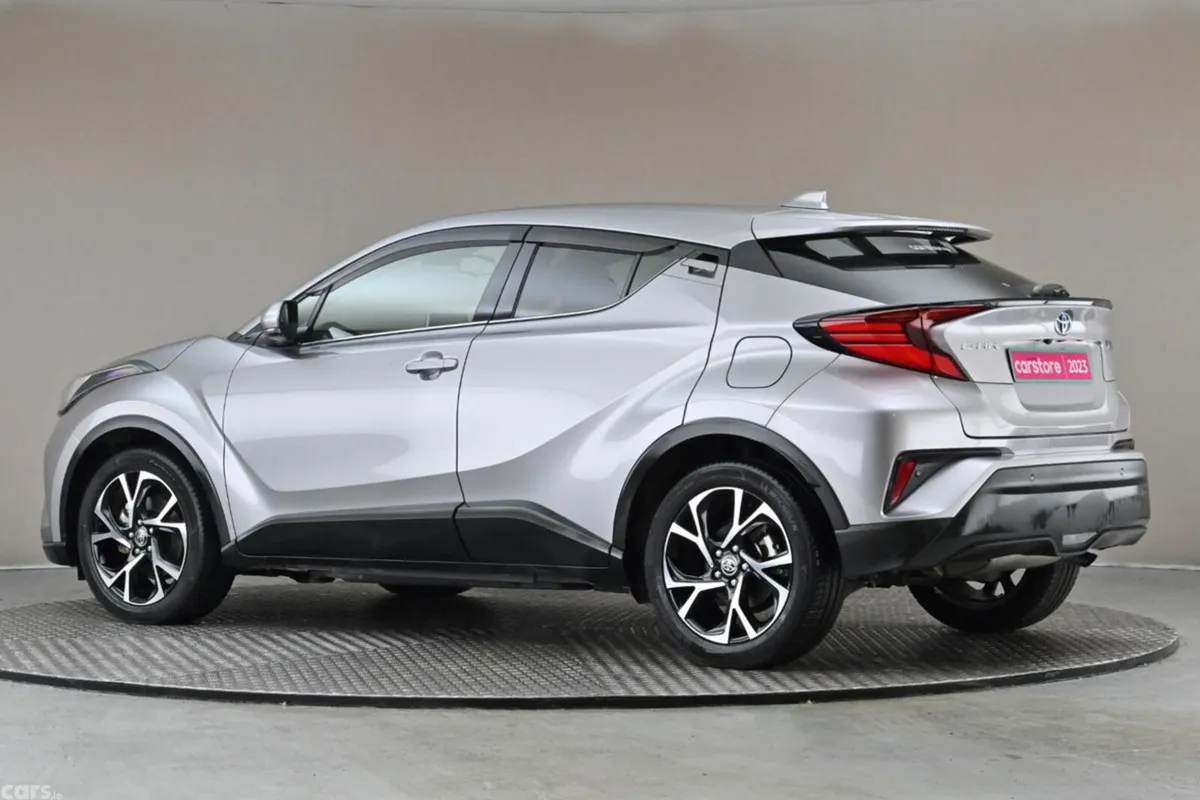 Toyota C-HR SUV, Petrol Hybrid, 2023, Silver
