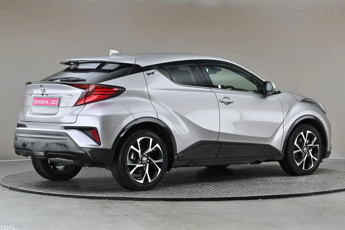 Toyota C-HR SUV, Petrol Hybrid, 2023, Silver