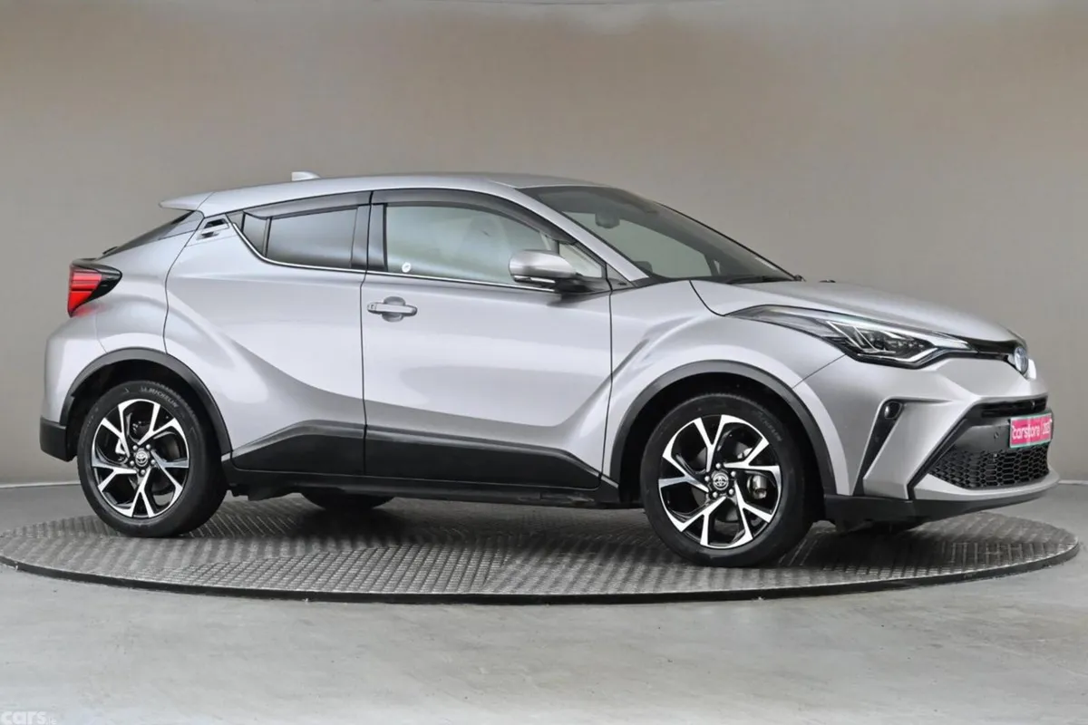 Toyota C-HR SUV, Petrol Hybrid, 2023, Silver