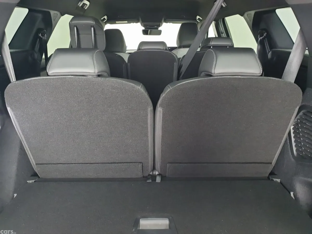 Peugeot 5008 MPV, Petrol, 2025, Grey