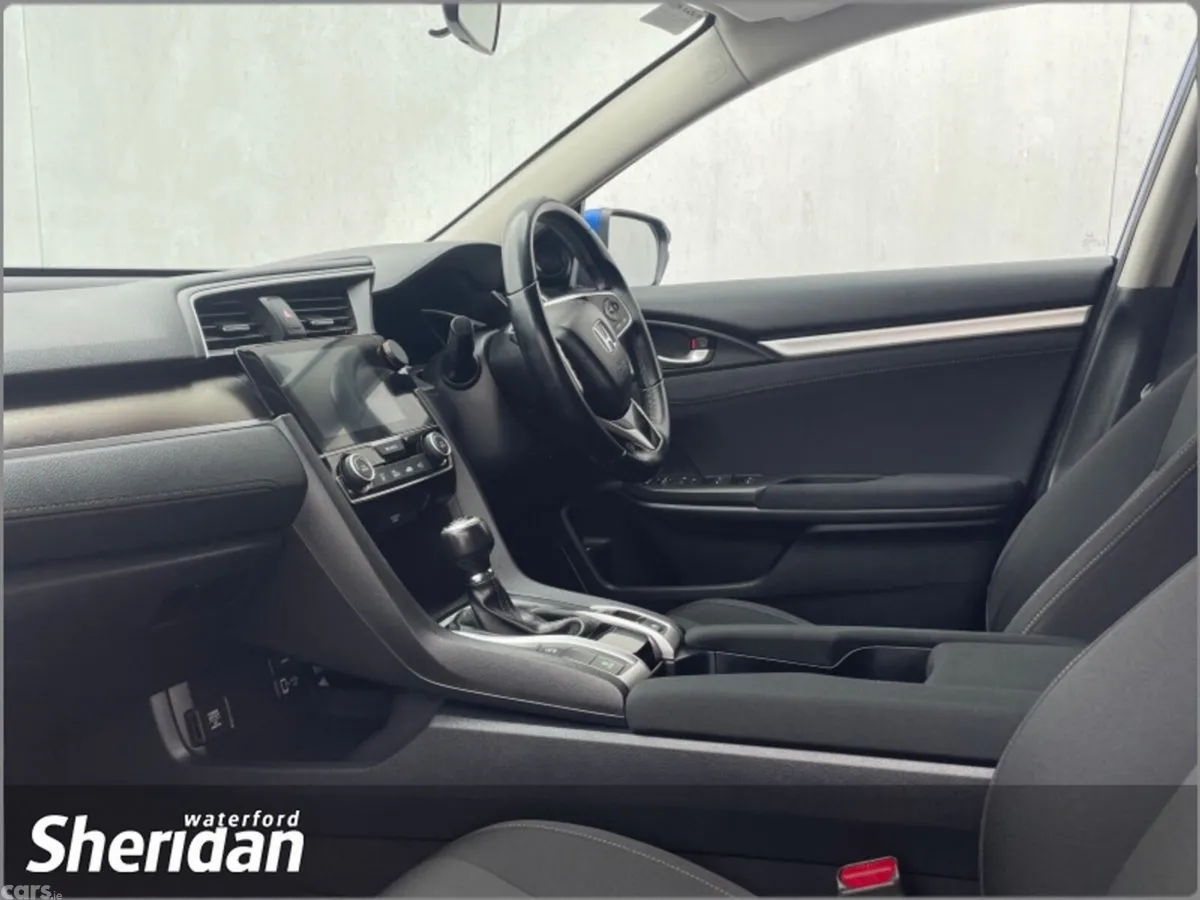 Honda Civic Saloon, Petrol, 2020, Blue