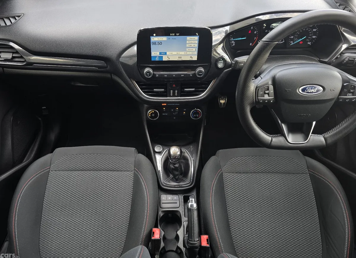 Ford Fiesta Hatchback, Petrol, 2019, Silver