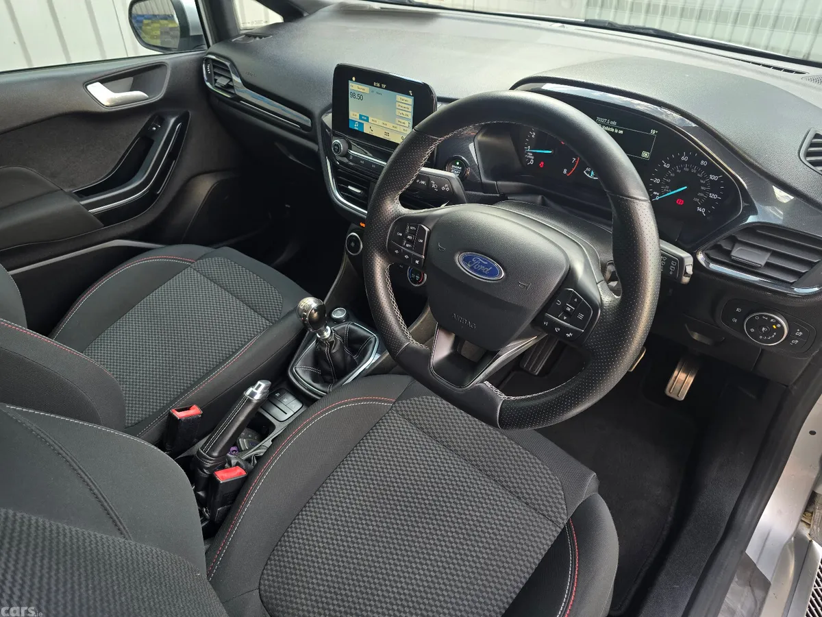 Ford Fiesta Hatchback, Petrol, 2019, Silver