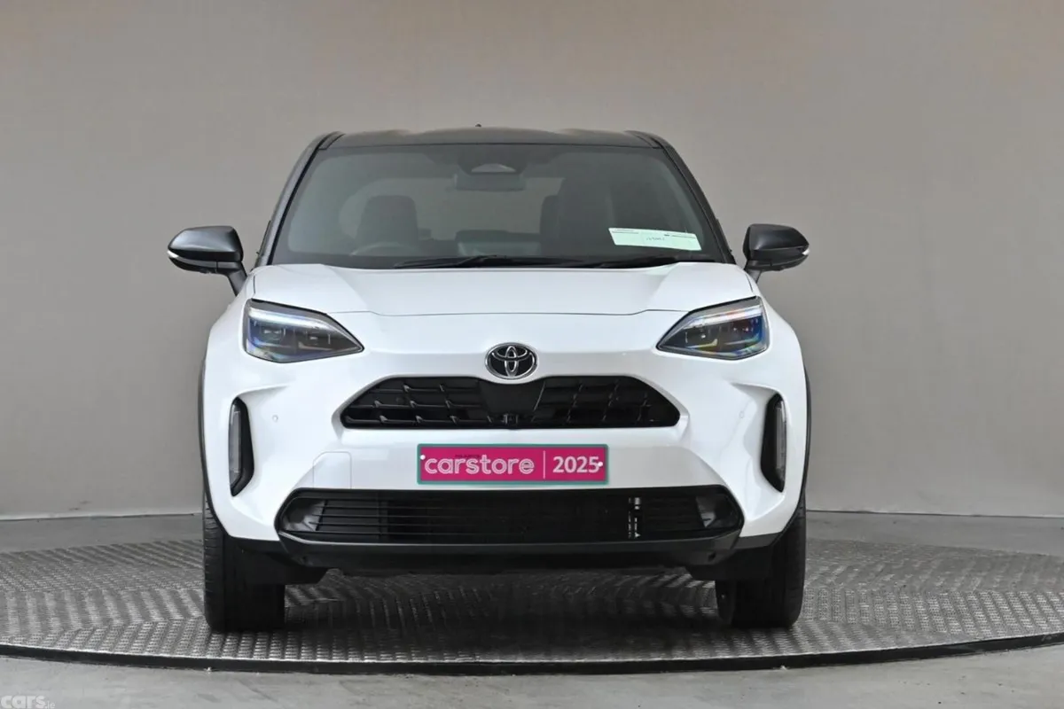 Toyota Yaris Cross SUV, Petrol Hybrid, 2025, White
