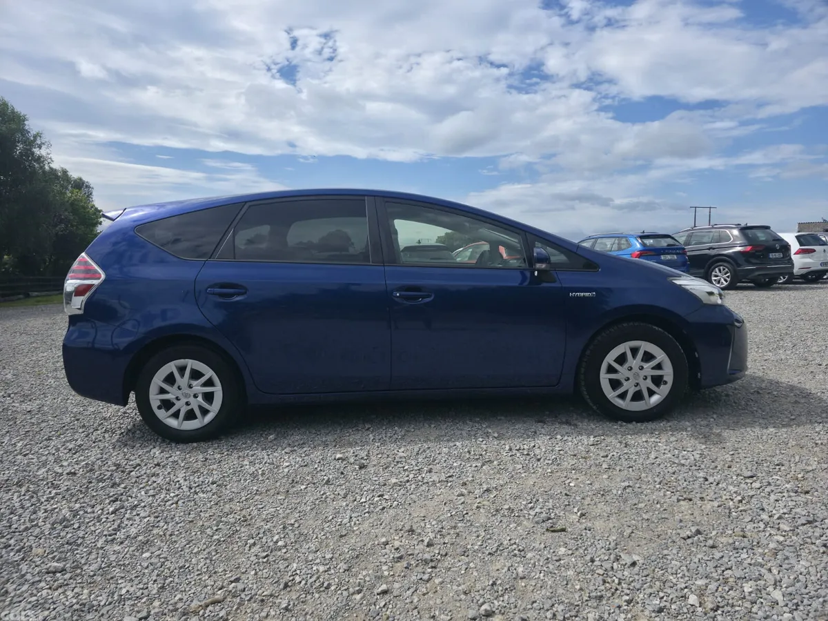 Toyota Prius Estate, Petrol Hybrid, 2017, Blue