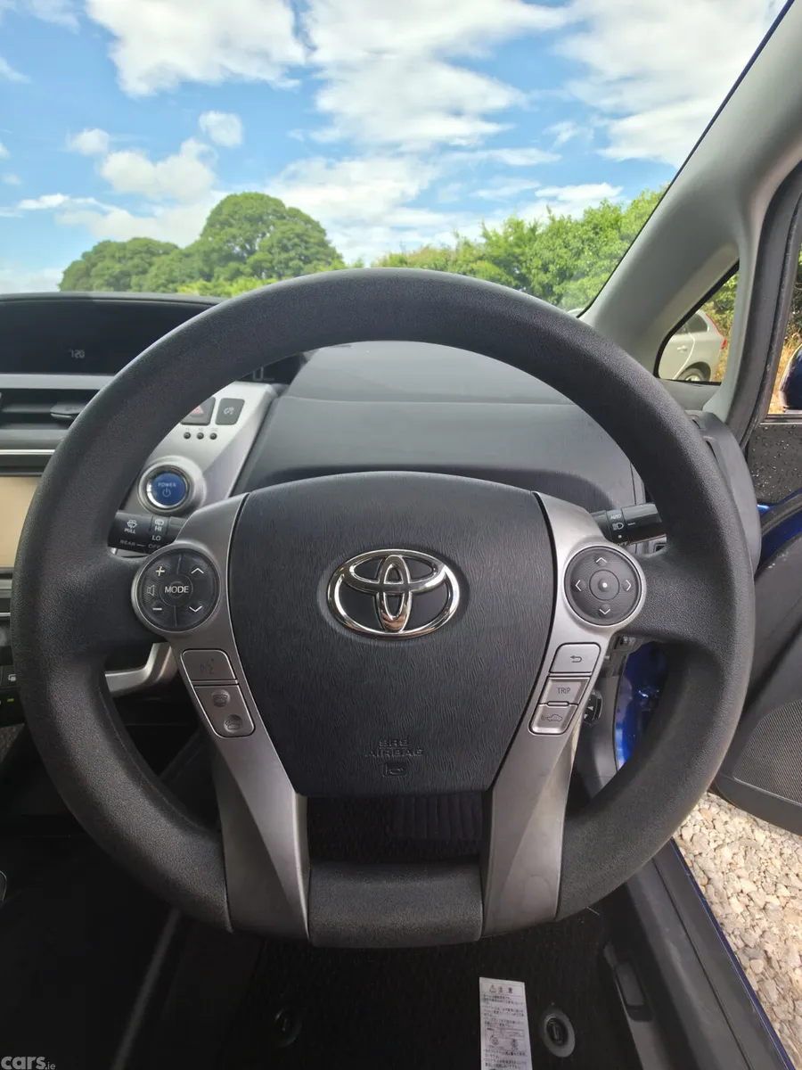 Toyota Prius Estate, Petrol Hybrid, 2017, Blue