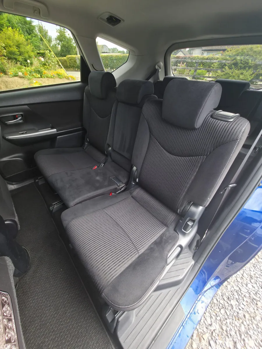 Toyota Prius Estate, Petrol Hybrid, 2017, Blue