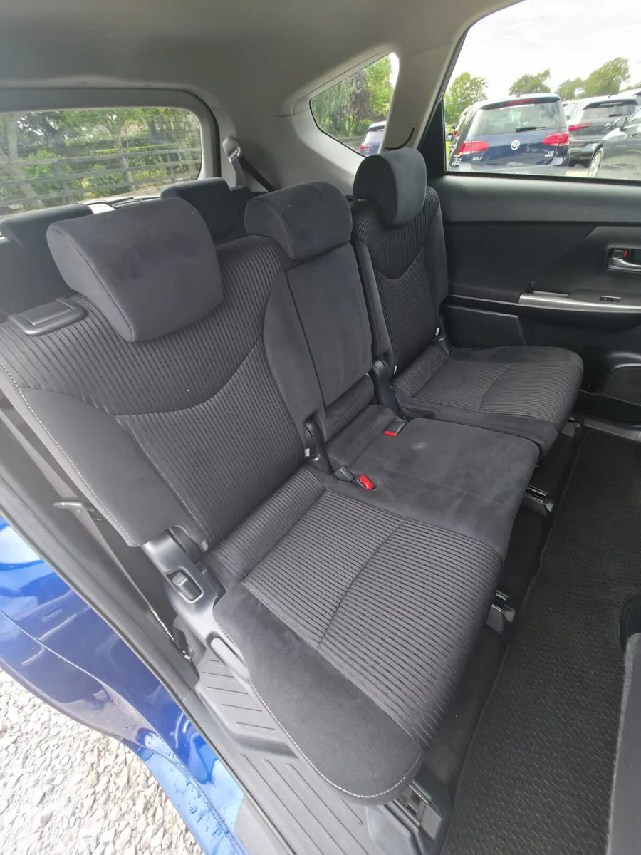 Toyota Prius Estate, Petrol Hybrid, 2017, Blue