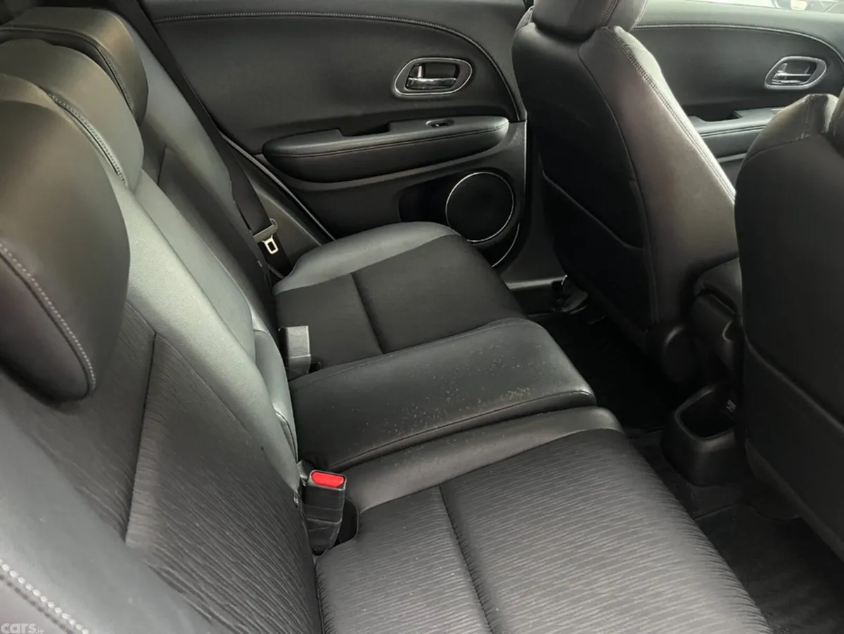 Honda Vezel SUV, Petrol, 2018, White