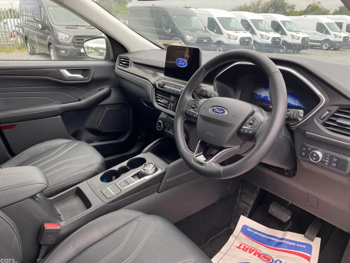 Ford Kuga MPV, Petrol Plug-in Hybrid, 2022, Grey