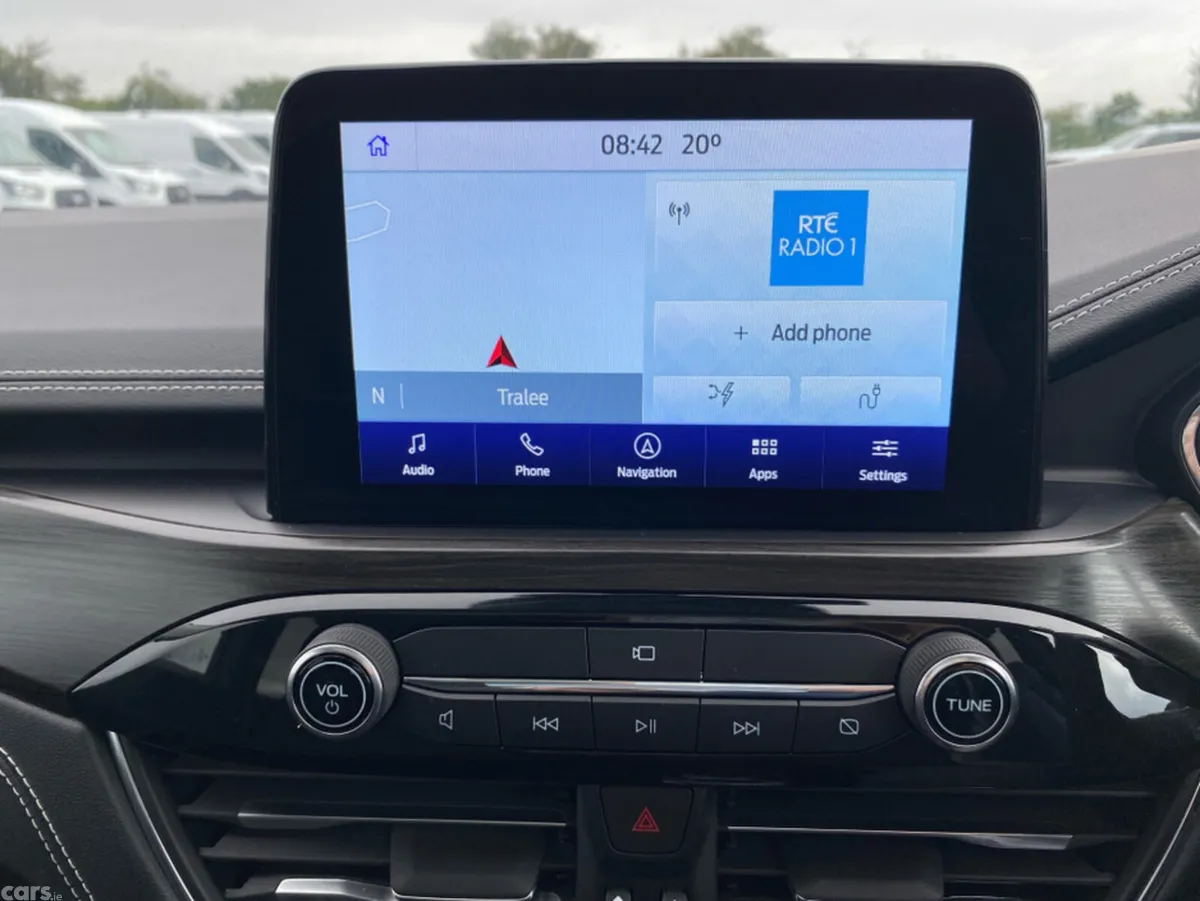 Ford Kuga MPV, Petrol Plug-in Hybrid, 2022, Grey