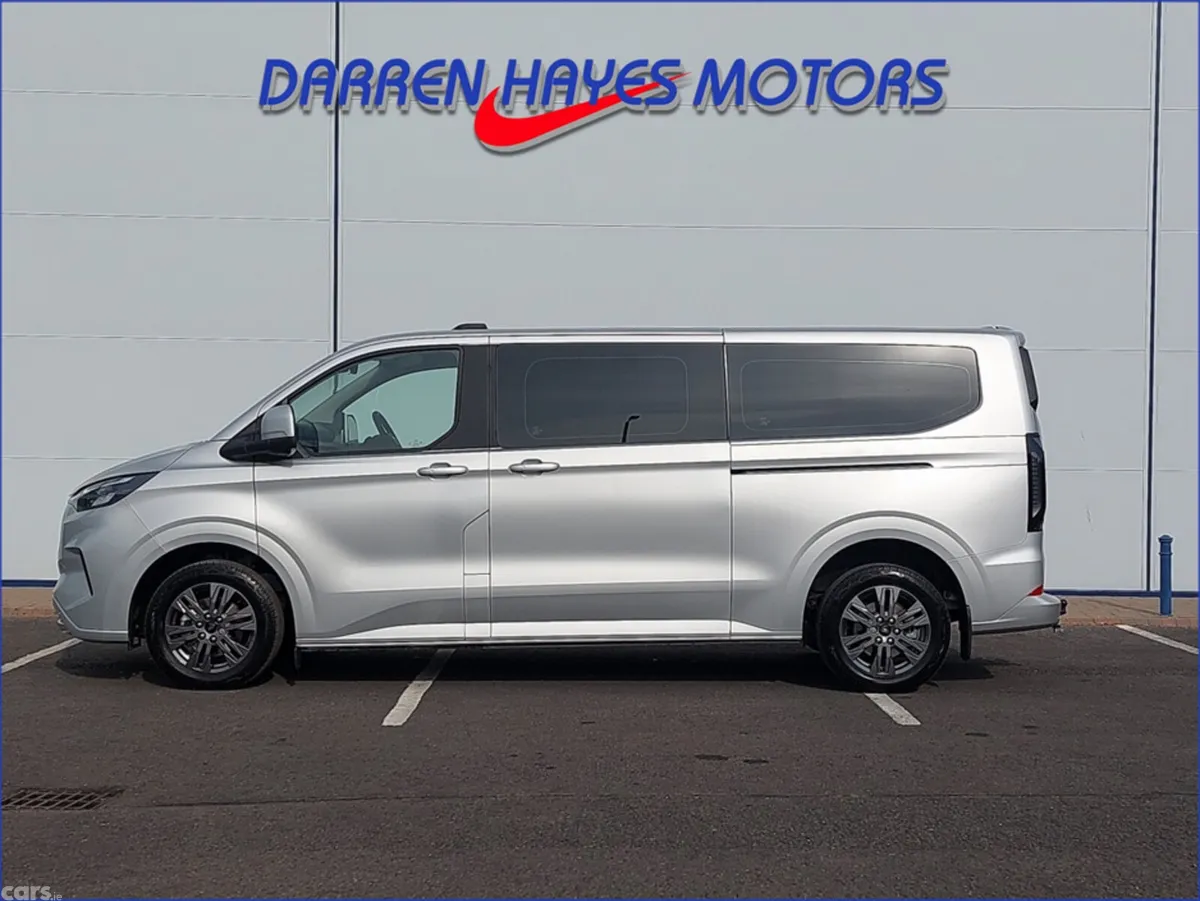 Ford Tourneo MPV, Diesel, 2026, Silver